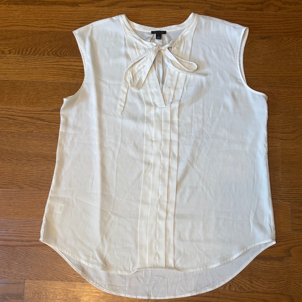 Ann Taylor White Sleeveless Blouse with Tie Front